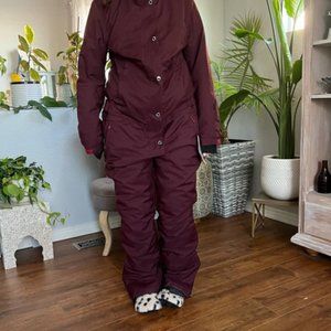 Blue Magic Snowboarding Ski Snowsuit NEW Women’s Large